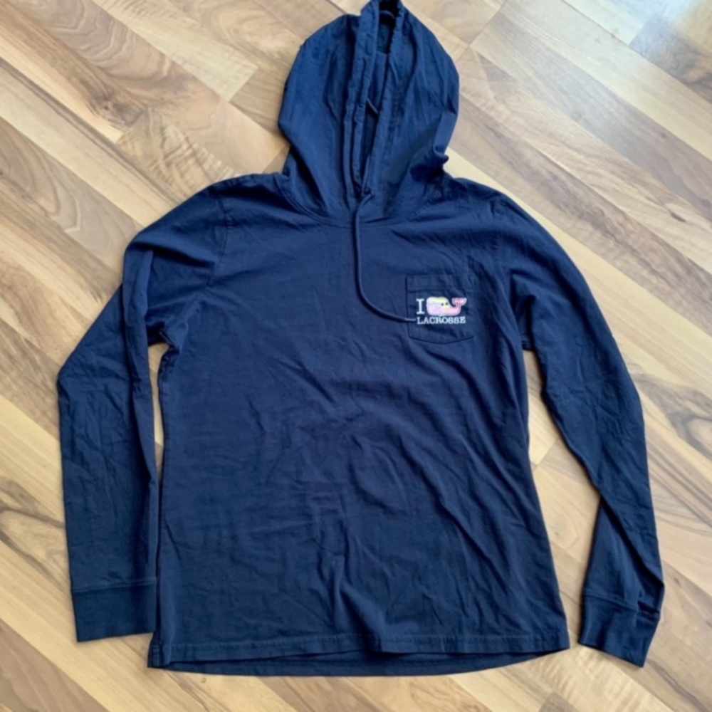 Navy Lacrosse Vineyard Vines tee hoody in mint condition❤️CCO SALE-6 HRS ONLY❤️
